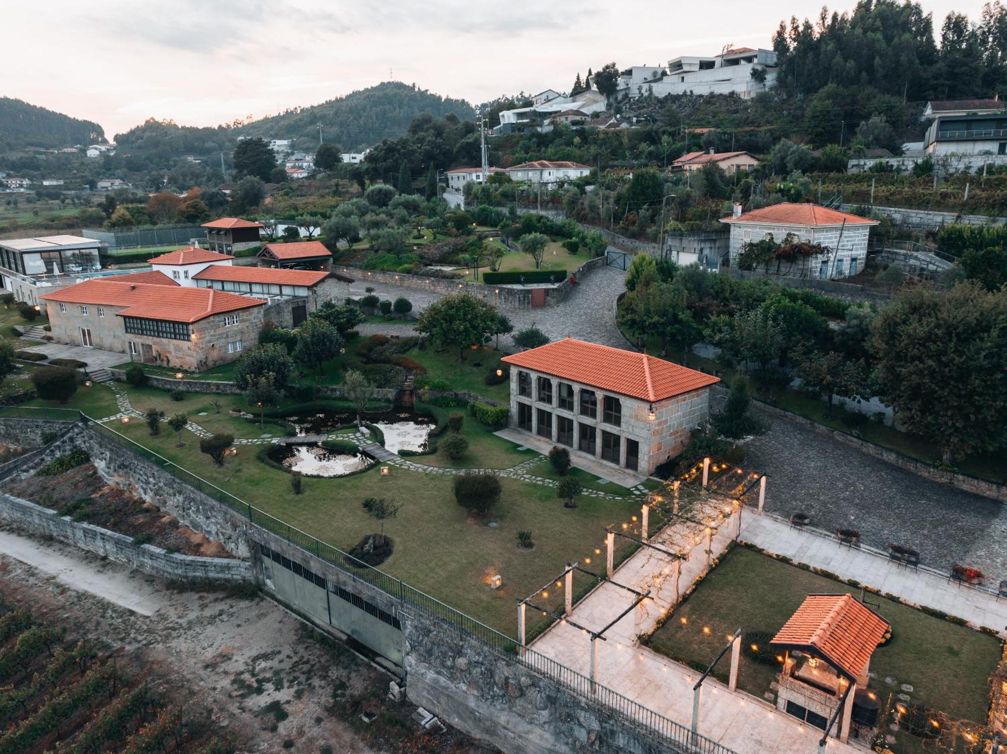 Villa Quinta Da Eira Do Sol à Guimarães Extérieur photo