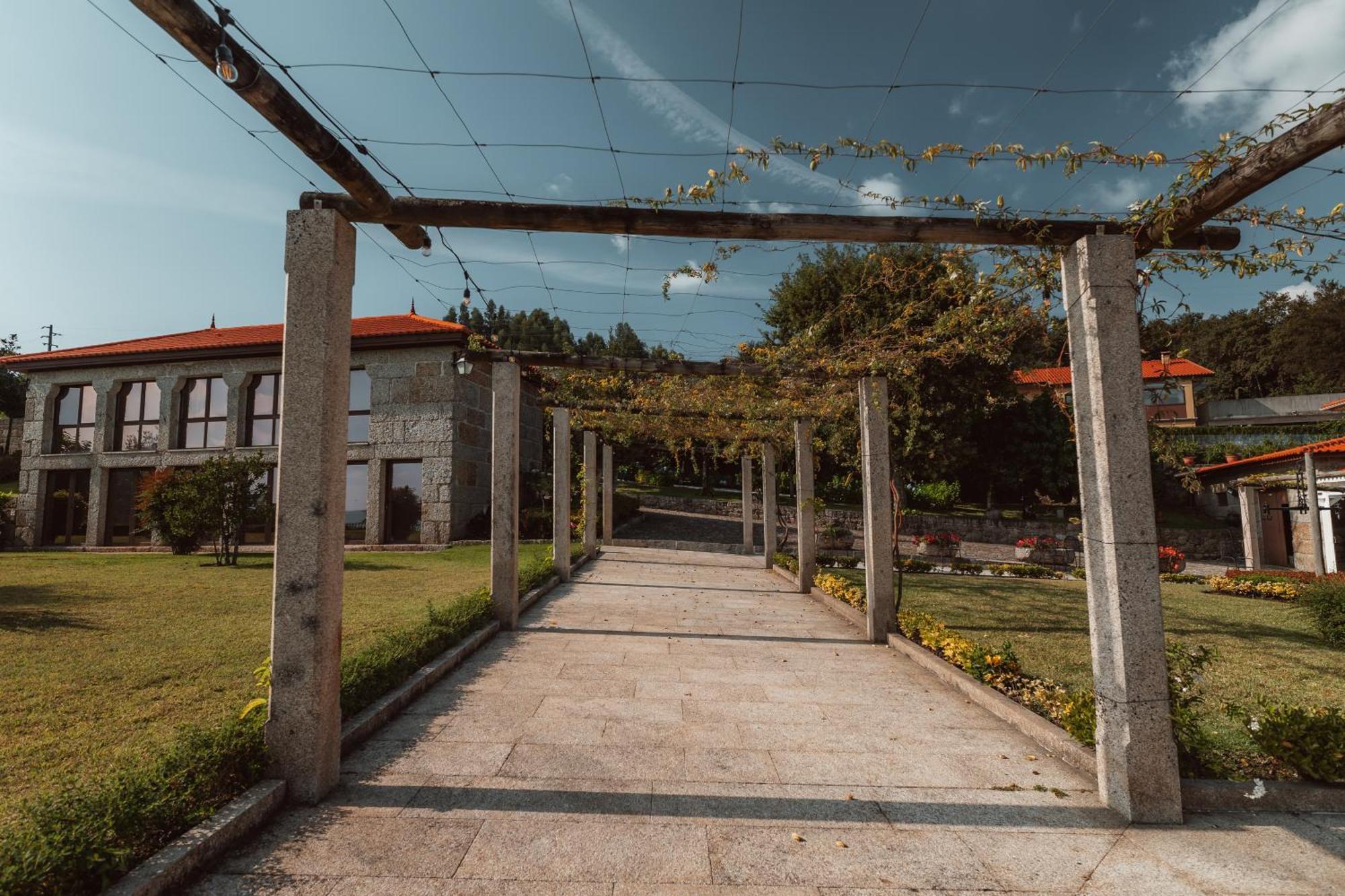 Villa Quinta Da Eira Do Sol à Guimarães Extérieur photo