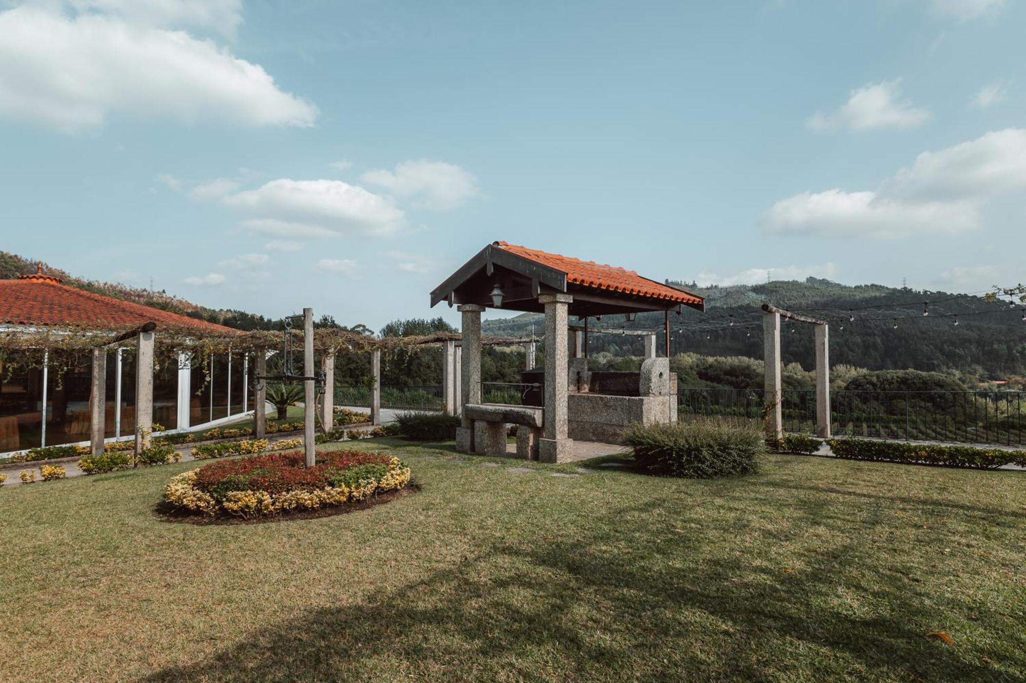 Villa Quinta Da Eira Do Sol à Guimarães Extérieur photo